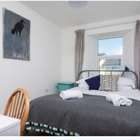 Beautiful And Bright !! Town/Harbour Apartment #2 Penzance Exterior foto